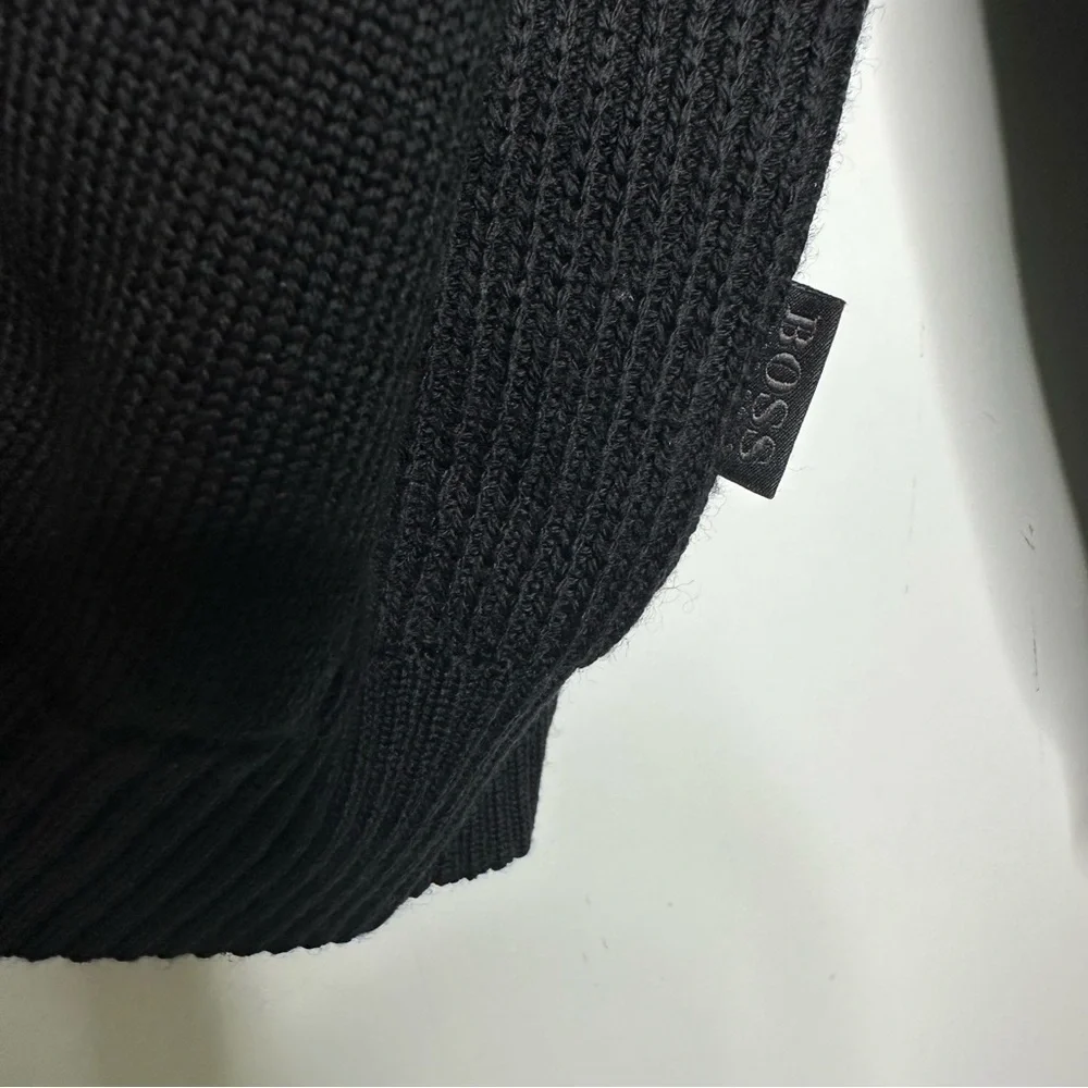 Hugo Boss Black Pampre Virgin Wool 1/4 Button Pullover Sweater Size Large